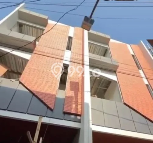 Jual Rumah Eksklusif 9 KT di Cempaka Mas, Jakarta Pusat Jual Rumah Eksklusif 9 KT di Cempaka Mas, Jakarta Pusat