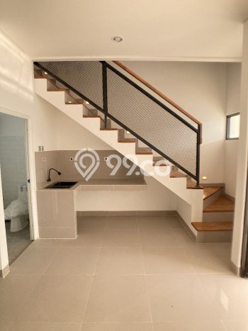 Rumah Strategis Minimalis Lb 64m2 di Ciracas, Jakarta Timur Rumah Strategis Minimalis Lb 64m2 di Ciracas, Jakarta Timur