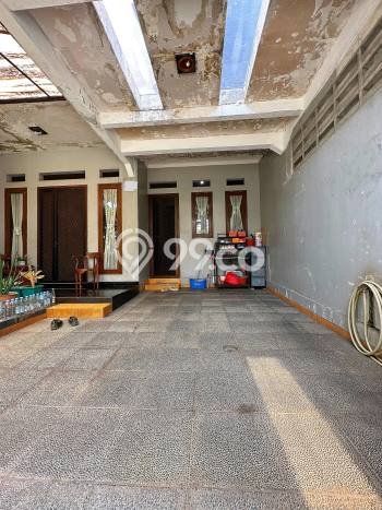 Jual Rumah Mewah Elegan Dengan View Cantik di Pondok Kelapa, Jakarta Timur Jual Rumah Mewah Elegan Dengan View Cantik di Pondok Kelapa, Jakarta Timur