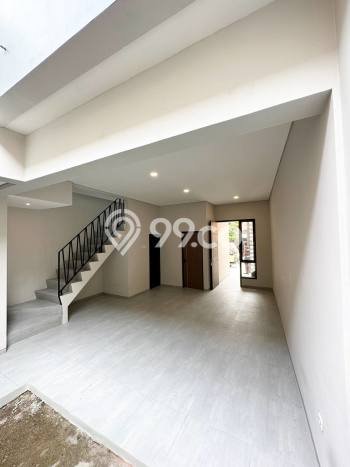For Sale Hunian Rumah Nyaman 3 KT di Kayu Putih, Jakarta Timur For Sale Hunian Rumah Nyaman 3 KT di Kayu Putih, Jakarta Timur