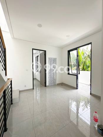 Dijual Rumah Eksklusif 4 KT di Pondok Bambu, Jakarta Timur Dijual Rumah Eksklusif 4 KT di Pondok Bambu, Jakarta Timur