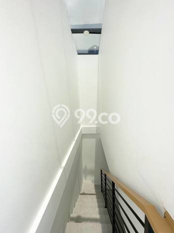 Dijual Rumah Eksklusif 4 KT di Pondok Bambu, Jakarta Timur Dijual Rumah Eksklusif 4 KT di Pondok Bambu, Jakarta Timur