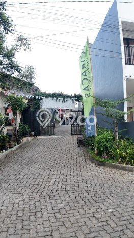 Rumah Strategis Minimalis Lb 64m2 di Ciracas, Jakarta Timur Rumah Strategis Minimalis Lb 64m2 di Ciracas, Jakarta Timur