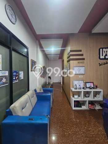 Ruko Dijual Lokasi Stratagis di Ciputat Tangerang Selatan Cocok untuk Bisnis Ruko Dijual Lokasi Stratagis di Ciputat Tangerang Selatan Cocok untuk Bisnis