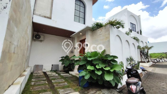 HARGA TERBAIK! Vila di , Ukuran 245m2m², Lingkungan Elite dengan keamanan terjaga HARGA TERBAIK! Vila di , Ukuran 245m2m², Lingkungan Elite dengan keamanan terjaga