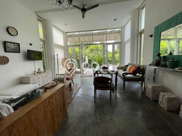 Vila di , Luas 401m2m², Akses ke Pusat Kota Vila di , Luas 401m2m², Akses ke Pusat Kota