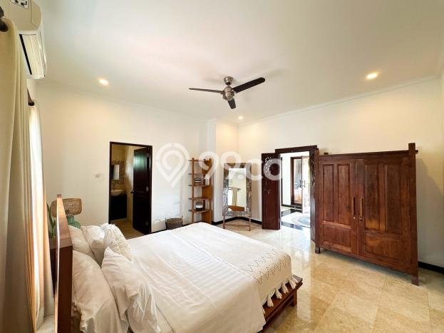 HOT DEAL! Vila Kawasan , Luas 1500m2m², Lokasi Prima HOT DEAL! Vila Kawasan , Luas 1500m2m², Lokasi Prima