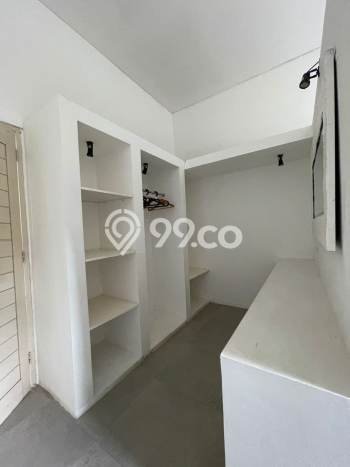 Vila di , Luas 401m2m², Akses ke Pusat Kota Vila di , Luas 401m2m², Akses ke Pusat Kota