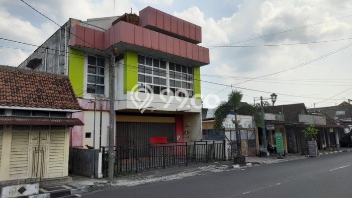 Unit Ruko Dijual di Gondomanan Yogyakarta Luas Bangunan 406m2 Unit Ruko Dijual di Gondomanan Yogyakarta Luas Bangunan 406m2