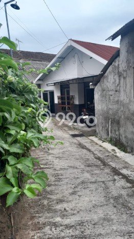 Rumah Kost Dijual di Magelang Utara, Magelang, Spesifikasi 11 KT, 5 KM, 135m2 Rumah Kost Dijual di Magelang Utara, Magelang, Spesifikasi 11 KT, 5 KM, 135m2