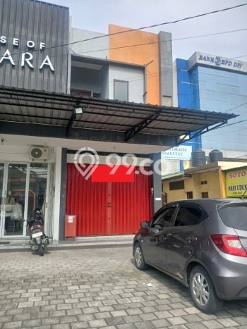 Disewakan Ruko komersial di Depok luas bangunan 80m2 Disewakan Ruko komersial di Depok luas bangunan 80m2