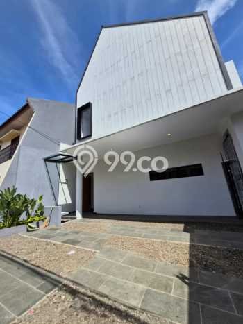 Dijual Rumah Premium dengan Fasilitas Sekitar Lengkap di Duren Sawit, Jakarta Timur Dijual Rumah Premium dengan Fasilitas Sekitar Lengkap di Duren Sawit, Jakarta Timur