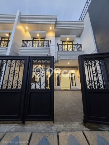 Rumah Mewah Siap Huni LT 112m2 di Duren Sawit, Jakarta Timur Rumah Mewah Siap Huni LT 112m2 di Duren Sawit, Jakarta Timur