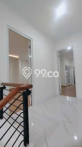 Rumah Luxury Modern Tanpa Renovasi di BSD Delatinos Tangerang Rumah Luxury Modern Tanpa Renovasi di BSD Delatinos Tangerang
