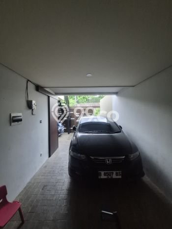 For Sale! Luxury House LT 100m2 Desain Modern di Pondok Bambu For Sale! Luxury House LT 100m2 Desain Modern di Pondok Bambu