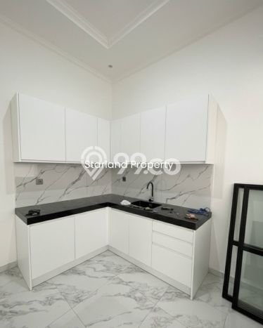 Rumah Luas Asri 3 KT Siap Huni di Bintaro Tangerang Selatan Rumah Luas Asri 3 KT Siap Huni di Bintaro Tangerang Selatan