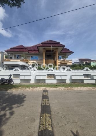 Dijual Hunian Mewah dengan Fasilitas Sekitar Lengkap di Duren Sawit, Jakarta Timur Dijual Hunian Mewah dengan Fasilitas Sekitar Lengkap di Duren Sawit, Jakarta Timur