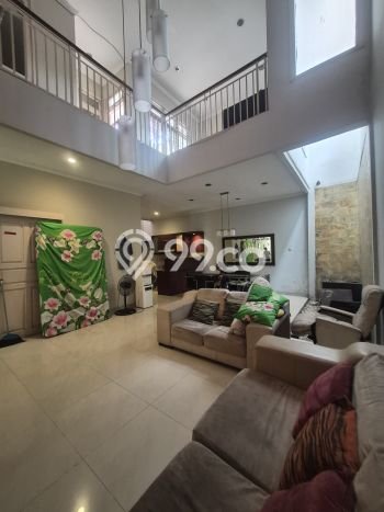 Rumah Modern 4 KT di Jatiwaringin Jakarta Timur Unfurnished Rumah Modern 4 KT di Jatiwaringin Jakarta Timur Unfurnished