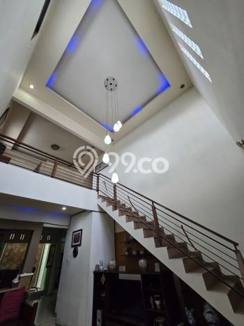 Hunian Elit LB 180m2 Siap Huni Desain Elegan di Pondok Kelapa, Jakarta Timur Hunian Elit LB 180m2 Siap Huni Desain Elegan di Pondok Kelapa, Jakarta Timur