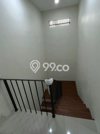 Rumah Elit Modern Siap Huni di Utan Kayu Jakarta Timur Rumah Elit Modern Siap Huni di Utan Kayu Jakarta Timur