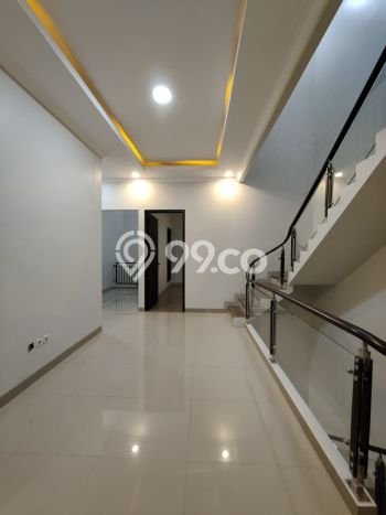 Hunian Elit LB 195m2 Siap Pakai Desain Elegan di Rawamangun, Jakarta Timur Hunian Elit LB 195m2 Siap Pakai Desain Elegan di Rawamangun, Jakarta Timur
