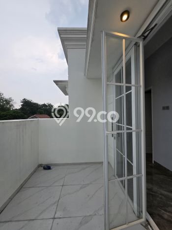 Ready to Use! Luxury House LT 137m2 Desain Modern di Ciganjur Ready to Use! Luxury House LT 137m2 Desain Modern di Ciganjur