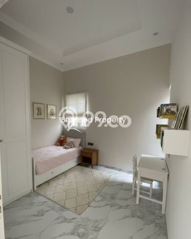 Rumah Luas Asri 3 KT Siap Huni di Bintaro Tangerang Selatan Rumah Luas Asri 3 KT Siap Huni di Bintaro Tangerang Selatan