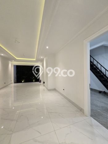 Hunian Mewah Siap Huni LT 169m2 di Cempaka Putih, Jakarta Pusat Hunian Mewah Siap Huni LT 169m2 di Cempaka Putih, Jakarta Pusat