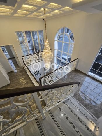 Ready to Use! Luxury House LT 137m2 Desain Modern di Ciganjur Ready to Use! Luxury House LT 137m2 Desain Modern di Ciganjur