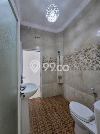 For Sale Rumah Elit Exclusive di Jatinegara, Jakarta Timur For Sale Rumah Elit Exclusive di Jatinegara, Jakarta Timur