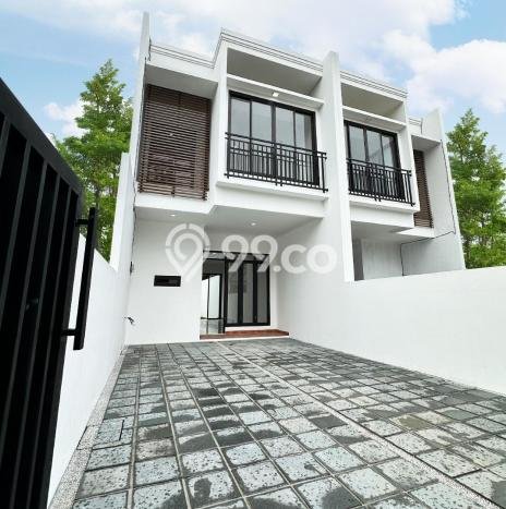 Rumah Strategis Modern Lb 130m2 di Ciputat, Tangerang Selatan Rumah Strategis Modern Lb 130m2 di Ciputat, Tangerang Selatan