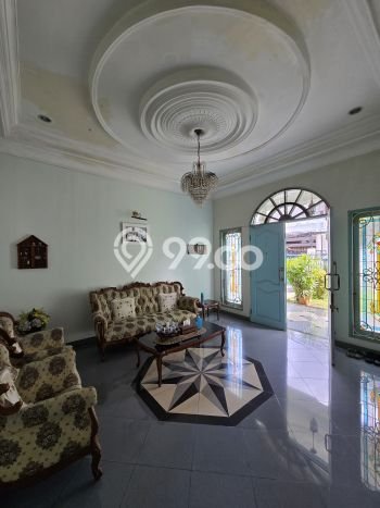 Rumah Luxury Modern Siap Huni di Pondok Kelapa Jakarta Timur Rumah Luxury Modern Siap Huni di Pondok Kelapa Jakarta Timur