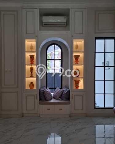 Rumah Luxury Modern Siap Huni di Pondok Indah Jakarta Selatan Rumah Luxury Modern Siap Huni di Pondok Indah Jakarta Selatan