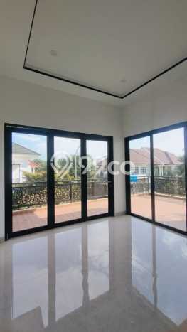 Dijual Rumah Mewah Elegan Dengan View Cantik di BSD Kencana Loka, Tangerang Dijual Rumah Mewah Elegan Dengan View Cantik di BSD Kencana Loka, Tangerang
