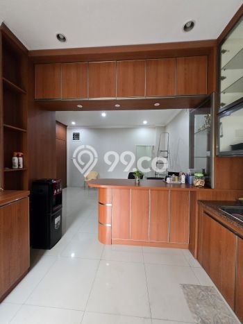 Dijual Rumah Premium dengan Fasilitas Sekitar Komplit di Jatinegara, Jakarta Timur Dijual Rumah Premium dengan Fasilitas Sekitar Komplit di Jatinegara, Jakarta Timur