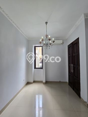 For Sale Rumah Elit Exclusive di Jatinegara, Jakarta Timur For Sale Rumah Elit Exclusive di Jatinegara, Jakarta Timur