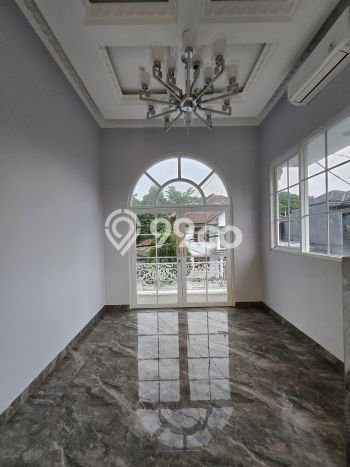 Ready to Use! Luxury House LT 137m2 Desain Modern di Ciganjur Ready to Use! Luxury House LT 137m2 Desain Modern di Ciganjur