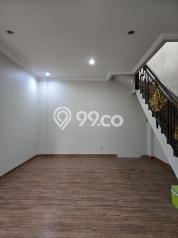 Dijual Rumah Premium dengan Fasilitas Sekitar Komplit di Jatinegara, Jakarta Timur Dijual Rumah Premium dengan Fasilitas Sekitar Komplit di Jatinegara, Jakarta Timur