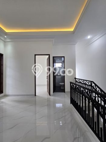 Dijual Rumah Elit Exclusive di Duren Sawit, Jakarta Timur Dijual Rumah Elit Exclusive di Duren Sawit, Jakarta Timur