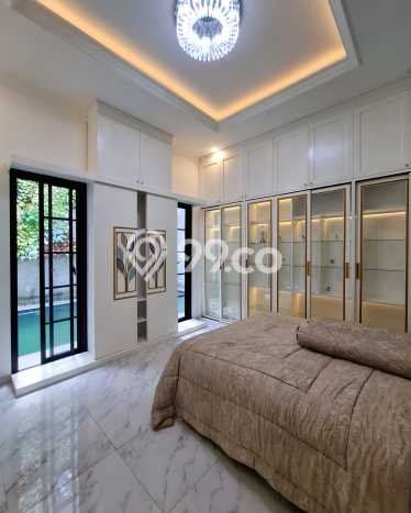 Rumah Luxury Modern Siap Huni di Pondok Indah Jakarta Selatan Rumah Luxury Modern Siap Huni di Pondok Indah Jakarta Selatan