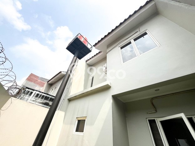 Rumah Modern 2 KT di Jatibening Bekasi Full Furnished Rumah Modern 2 KT di Jatibening Bekasi Full Furnished