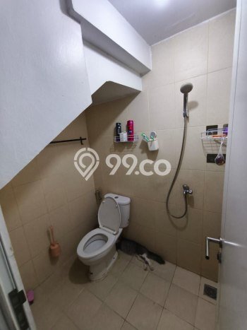 For Sale Rumah 5 Kamar Lokasi Ideal Bagus dan Strategis di Cakung For Sale Rumah 5 Kamar Lokasi Ideal Bagus dan Strategis di Cakung