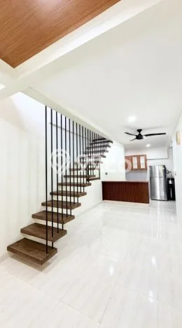 Disewakan segera rumah minimalis strategis 4 Kamar di Duren Sawit, Jakarta Timur Disewakan segera rumah minimalis strategis 4 Kamar di Duren Sawit, Jakarta Timur