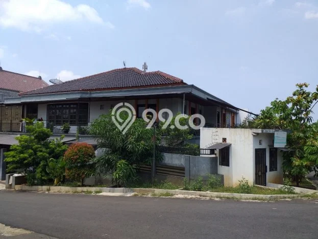 Dijual Rumah Premium dengan Fasilitas Sekitar Lengkap di Duren Sawit, Jakarta Timur Dijual Rumah Premium dengan Fasilitas Sekitar Lengkap di Duren Sawit, Jakarta Timur