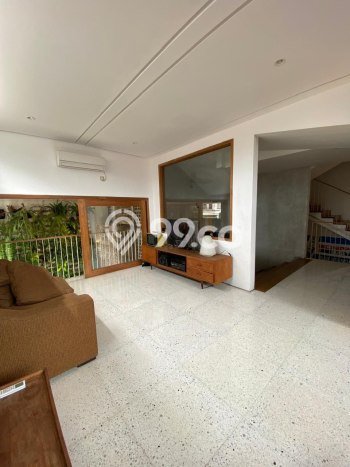 Hunian Mewah Dijual LT 165m2 di Pulo Gadung, Jakarta Timur Hunian Mewah Dijual LT 165m2 di Pulo Gadung, Jakarta Timur