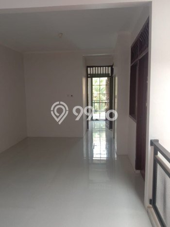 Rumah Luas Asri 4 KT Siap Huni di Pondok Kelapa Jakarta Timur Rumah Luas Asri 4 KT Siap Huni di Pondok Kelapa Jakarta Timur