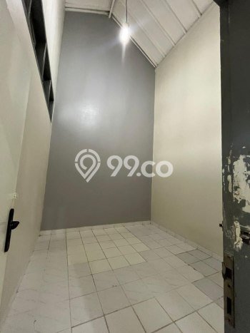 Disewakan! Rumah 6 Kamar Tidur &
2 Kamar Mandi di Pondok Kelapa, Jakarta Timur Disewakan! Rumah 6 Kamar Tidur &
2 Kamar Mandi di Pondok Kelapa, Jakarta Timur