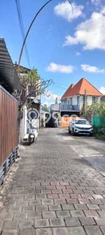 Rumah Disewakan Denpasar LT 129m2 LB 95m2 Area Renon Rumah Disewakan Denpasar LT 129m2 LB 95m2 Area Renon