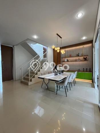 Siap Huni Hunian Elit 6 Kamar di Wiyung Dekat ke Mana Pun Siap Huni Hunian Elit 6 Kamar di Wiyung Dekat ke Mana Pun