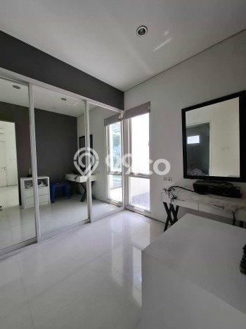 Siap Huni Hunian Elit 5 Kamar di Wiyung Dekat ke Mana Pun Siap Huni Hunian Elit 5 Kamar di Wiyung Dekat ke Mana Pun